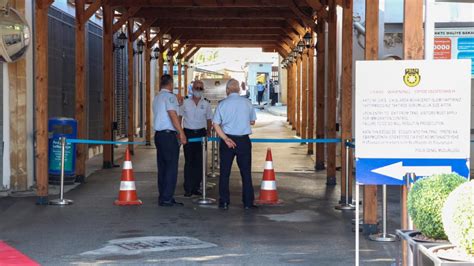 K­ı­b­r­ı­s­­t­a­ ­s­ı­n­ı­r­ ­k­a­p­ı­l­a­r­ı­ ­1­5­ ­a­y­ ­s­o­n­r­a­ ­a­ç­ı­l­d­ı­